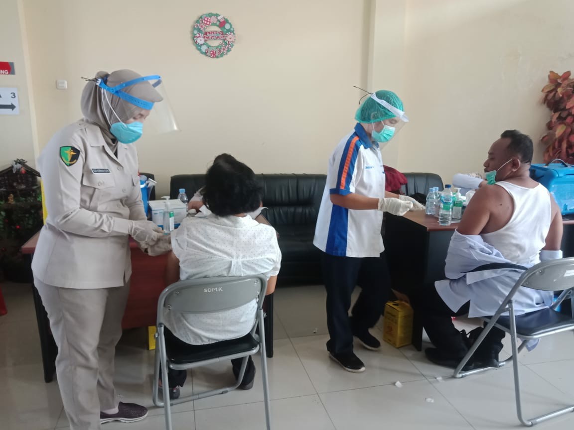Dinkes Provinsi Laksanakan Vaksin bagi OPD dan Instansi Vertikal di Papua Barat